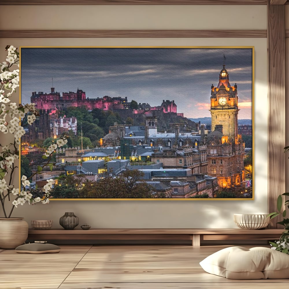 Tablou canvas cu tablou canvas cu peisaj urban din scotia la amurg, in rama de aluminiu auriu